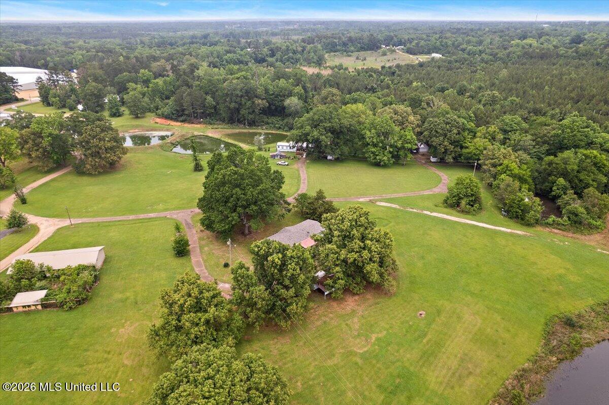 1035 Jasper Lane Crystal Springs, MS 39059 - Photo 33 of 37 32-IDJI_0136