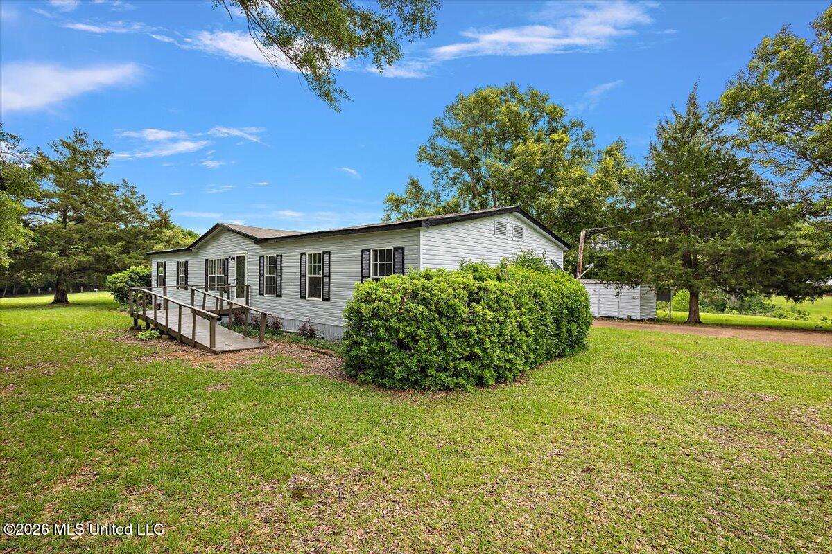 1035 Jasper Lane Crystal Springs, MS 39059 - Photo 4 of 37 03-HTP_3535