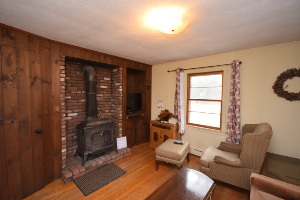 104 Manchonis Road Wilbraham, MA 01095 - Photo 8 of 27 Gallery Image 8
