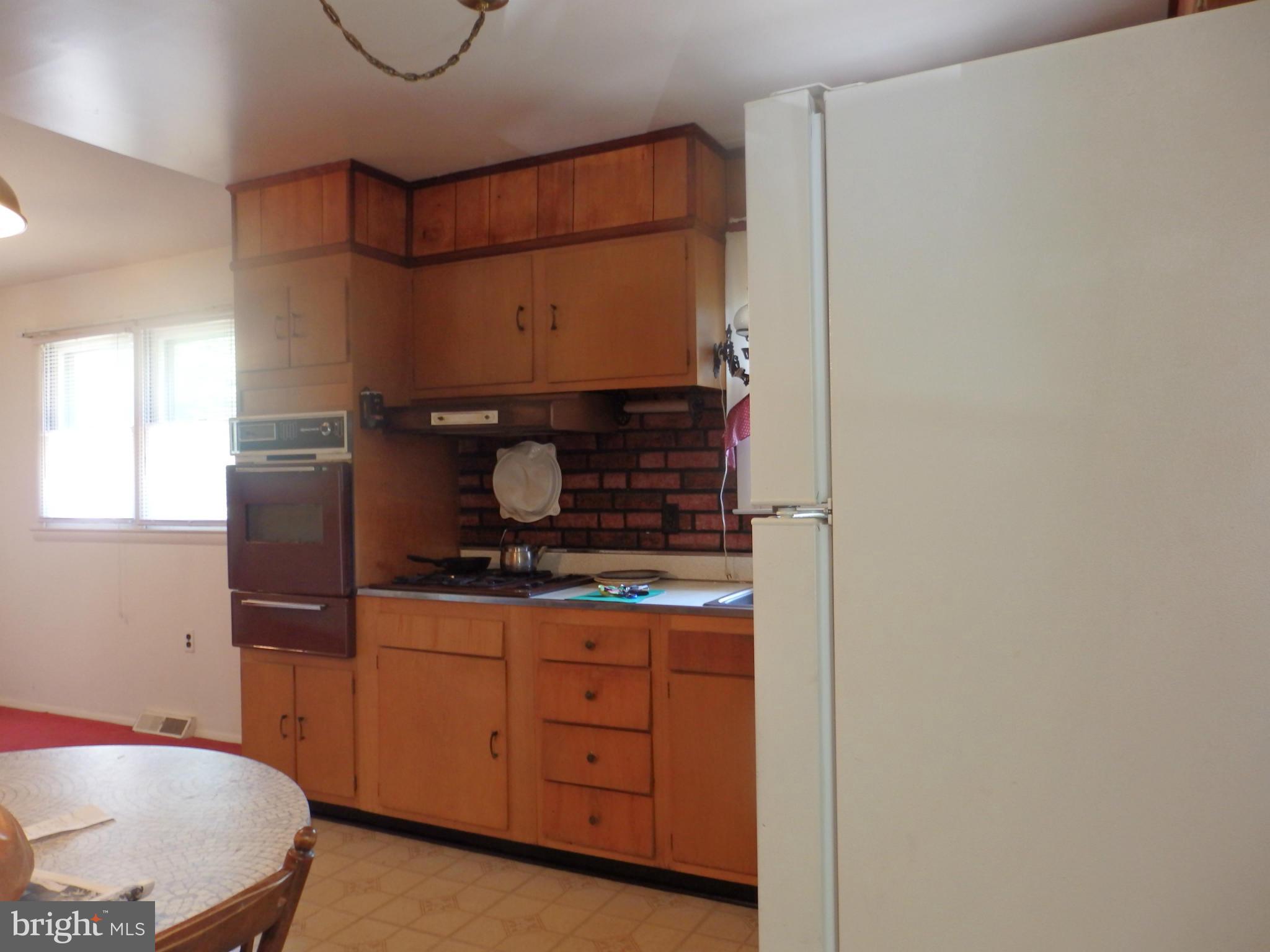 3748 Trent Road Randallstown, MD 21133 - Photo 14 of 22 Kitchen