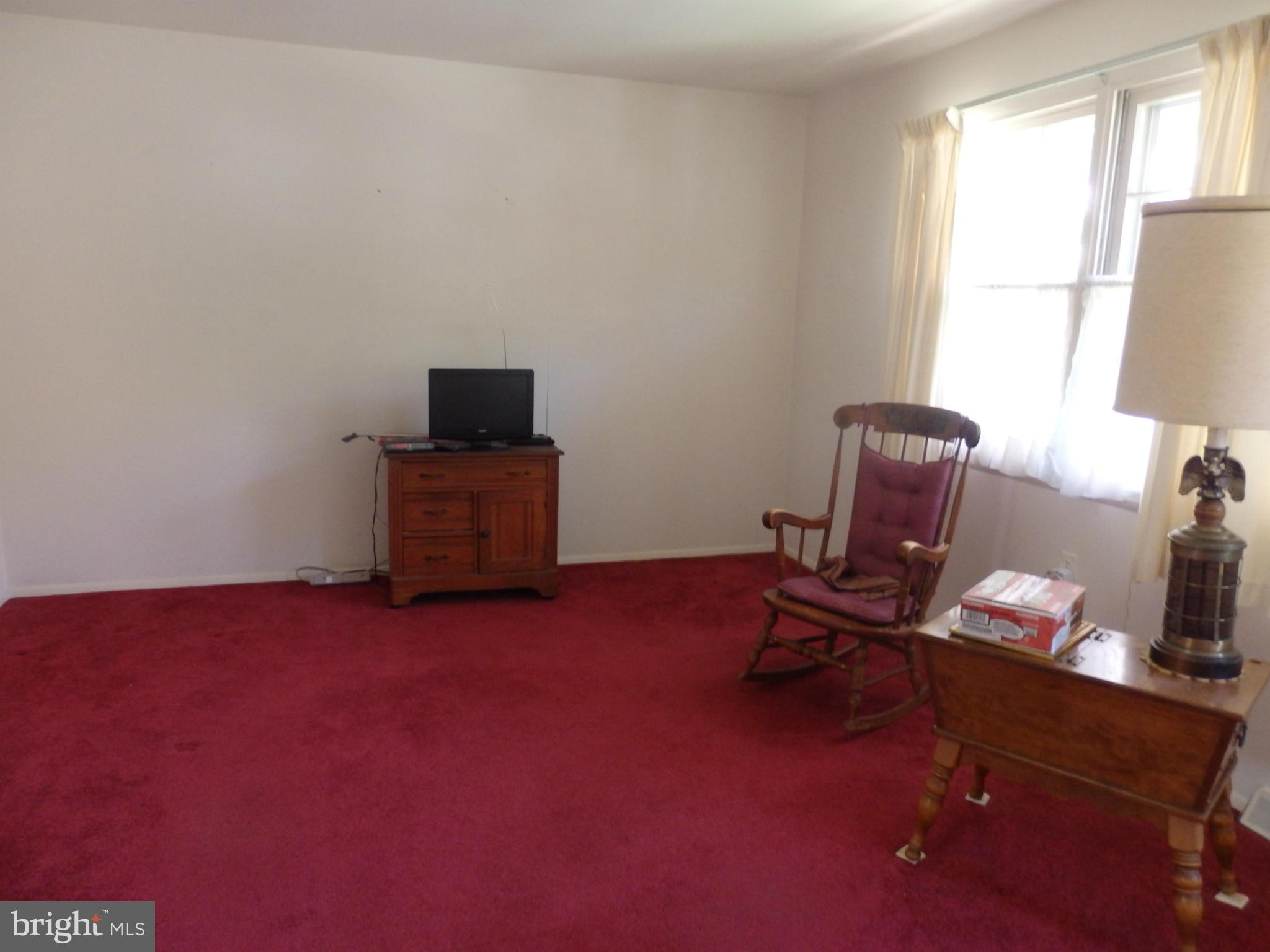 3748 Trent Road Randallstown, MD 21133 - Photo 3 of 22 Living Room