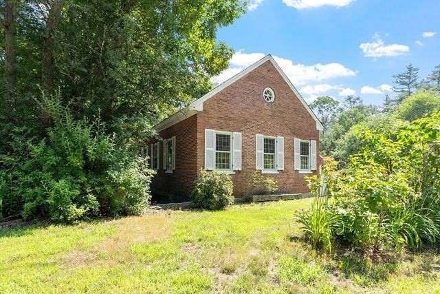 69 South Road Pepperell, MA 01463 - Photo 3 of 28