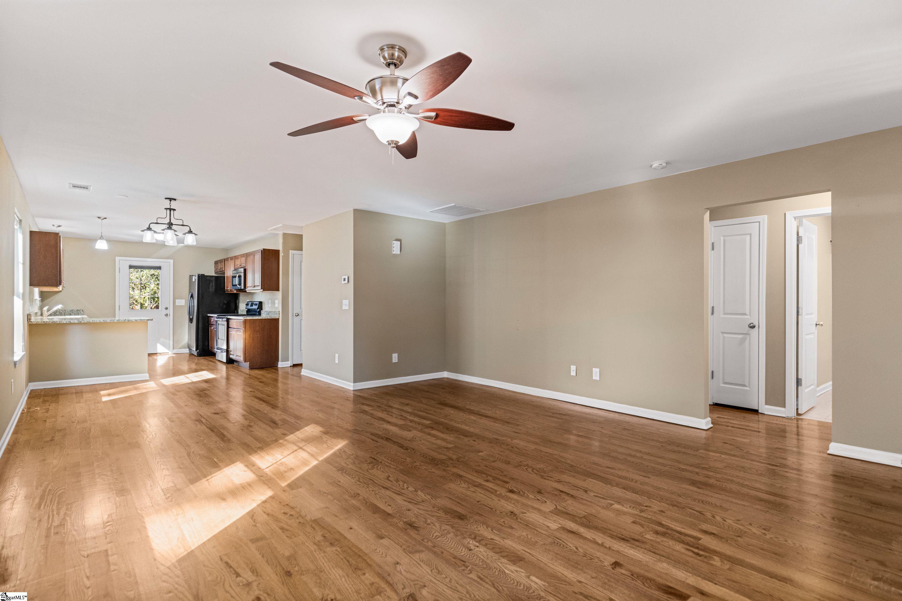 207 Ridgeway Drive Greenville, SC 29607 - Photo 15 of 32 without furniture