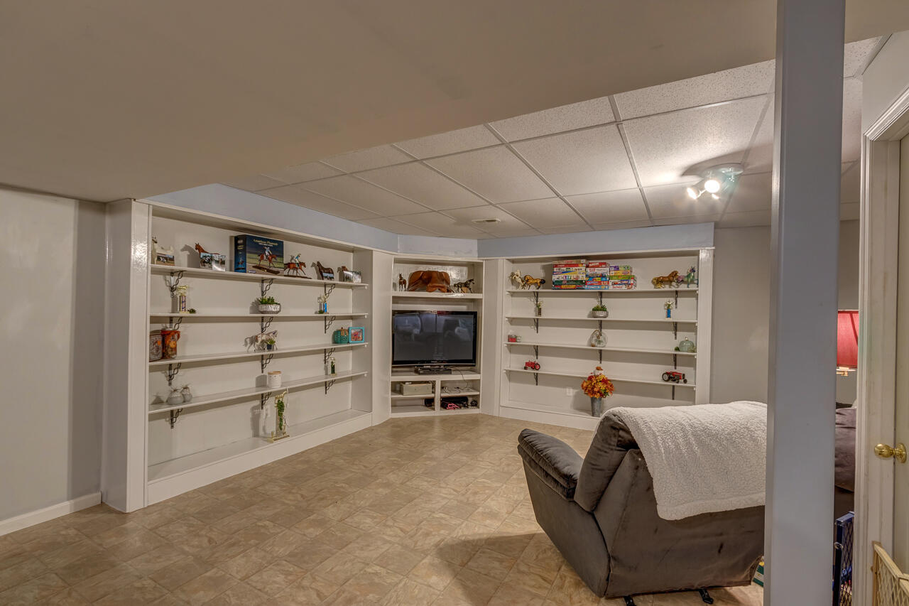 237 Bittersweet Way Lexington, KY 40515 - Photo 29 of 33 070-237-Bittersweet-Way-Lexington-KY-405