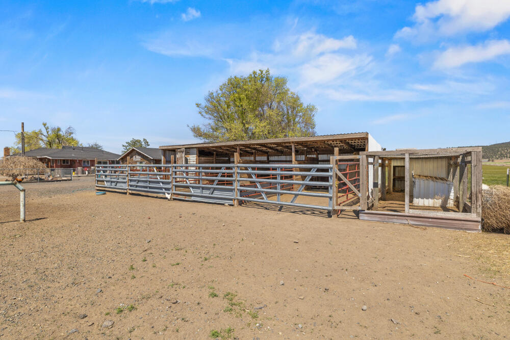32585 Transformer Road Malin, OR 97632 - Photo 51 of 82 49