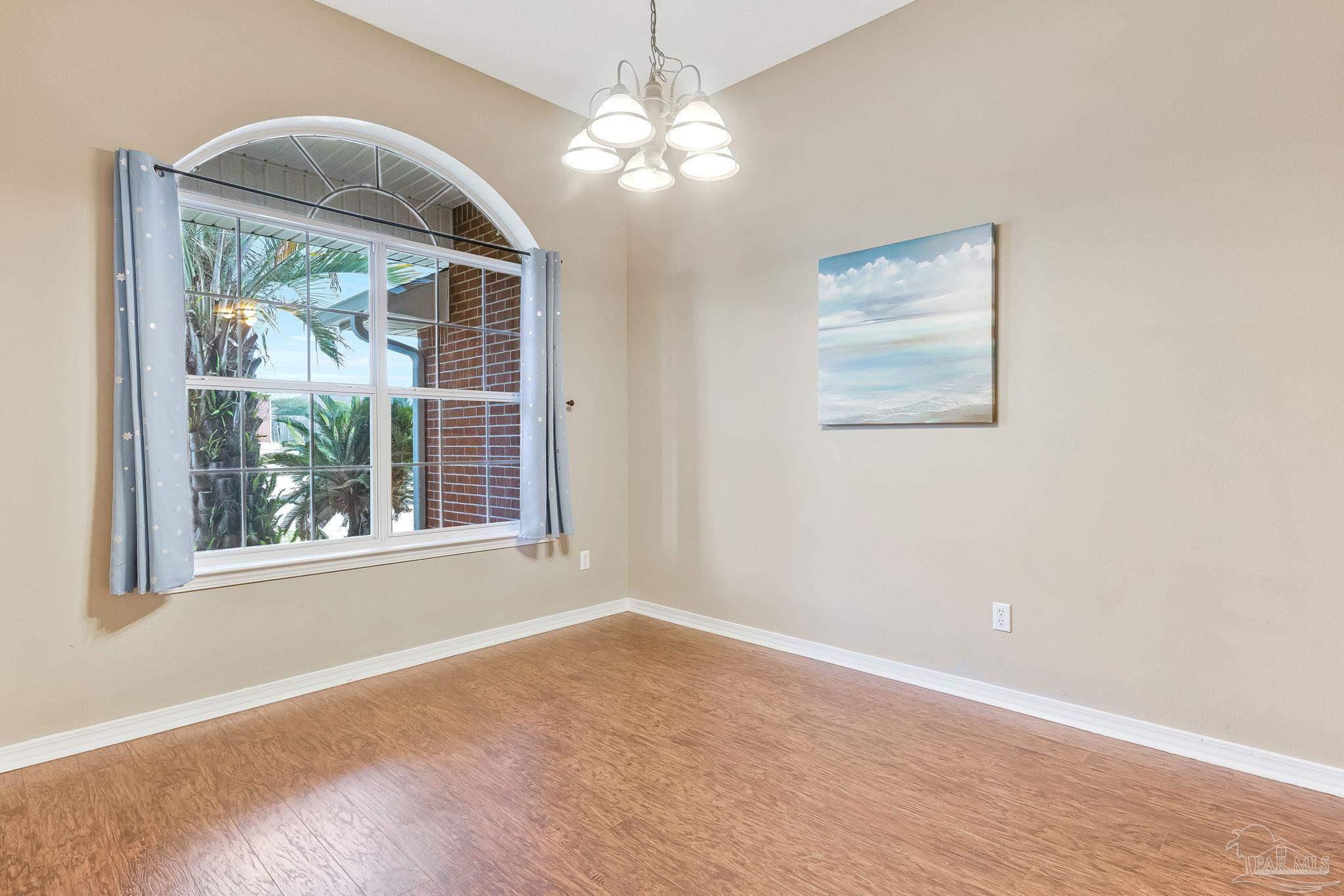7121 Woodside Road Pensacola, FL 32526 - Photo 3 of 69