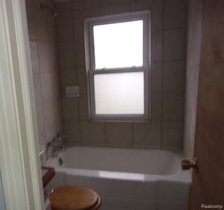 7213 Standard Street Center Line, MI 48015 - Photo 7 of 10 108_0471.JPG