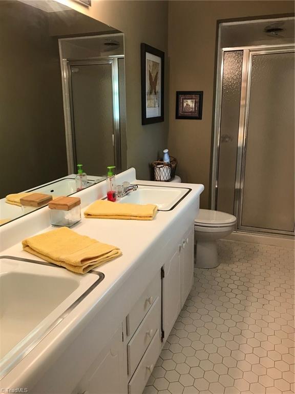 1702 Scarborough Road High Point, NC 27265 - Photo 15 of 25 Gallery Image 15