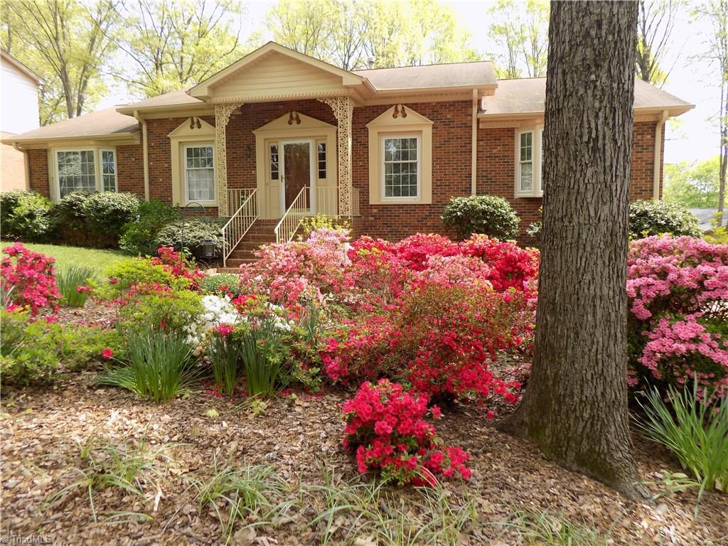 1702 Scarborough Road High Point, NC 27265 - Photo 3 of 25 Gallery Image 3