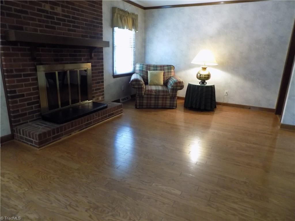 1702 Scarborough Road High Point, NC 27265 - Photo 10 of 25 Gallery Image 10