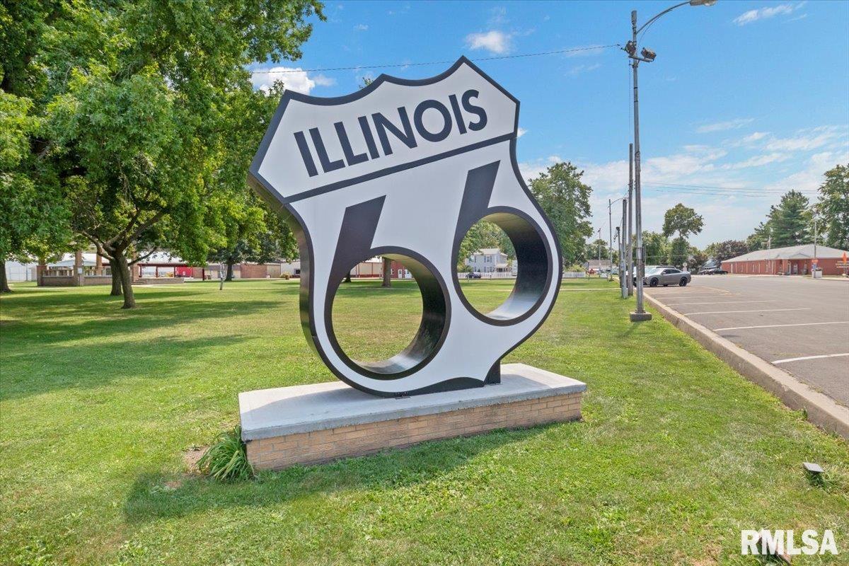 174 West Center Street Girard, IL 62640 - Photo 37 of 41