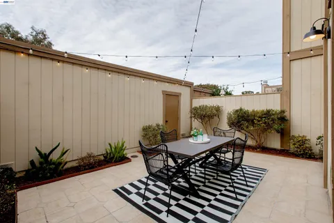 $795,000 | 1160 Marianas Lane, Alameda, CA 94502