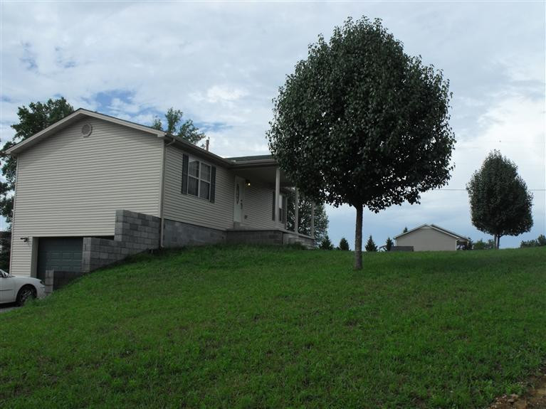 1842 Laurel River Road London, KY 40744 - Photo 3 of 5 Photo 3
