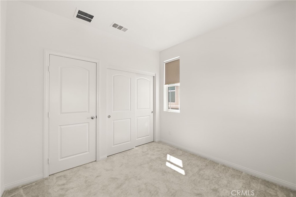 32461 Brunello Way Temecula, CA 92591 - Photo 21 of 46 a view of an empty room