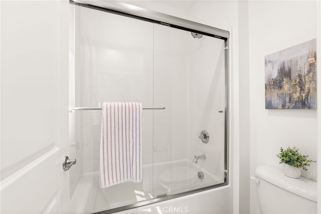 32461 Brunello Way Temecula, CA 92591 - Photo 24 of 46 a bathroom with a shower