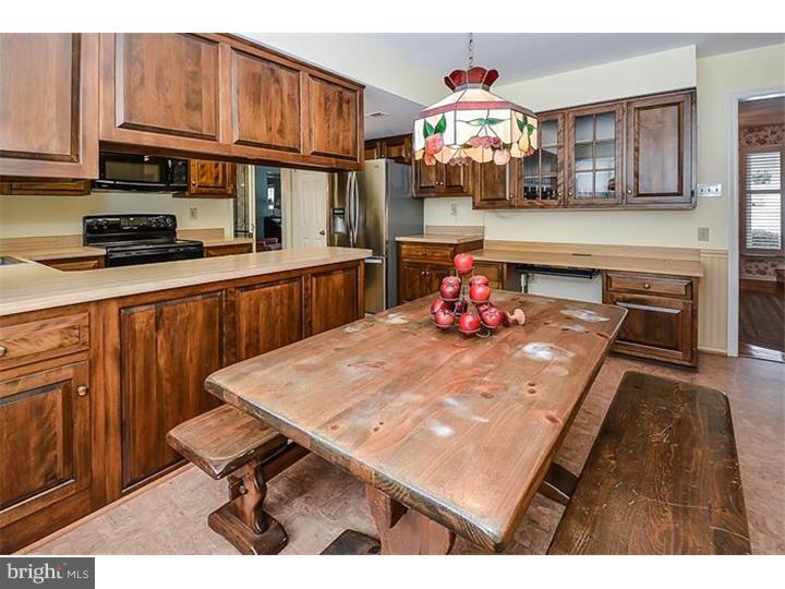 2003 Spring Valley Road Lansdale, PA 19446 - Photo 11 of 25 Kitchen