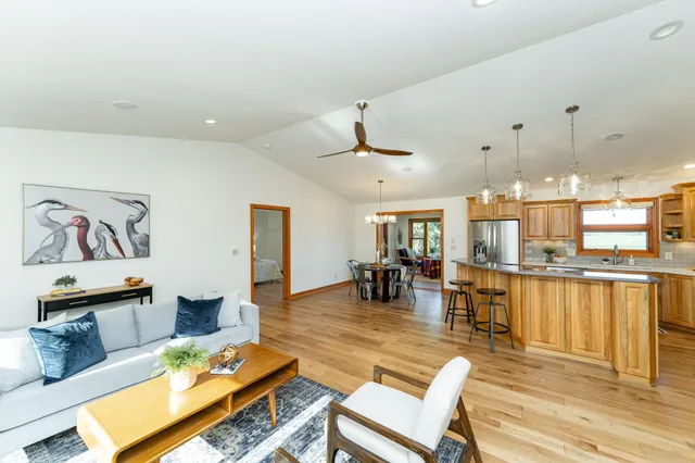 $989,900 | 6005 Salem Road Southwest, Rochester, MN 55902