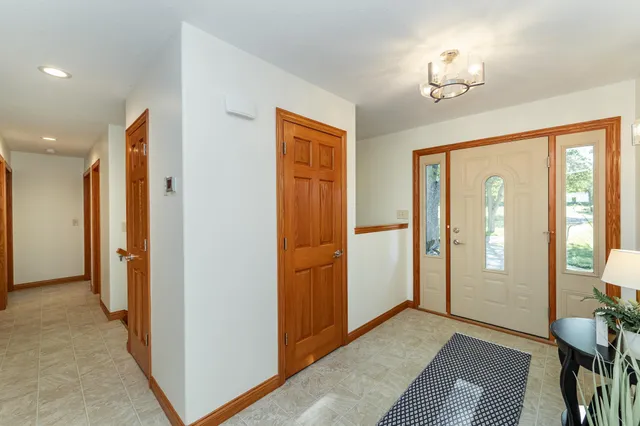 $989,900 | 6005 Salem Road Southwest, Rochester, MN 55902