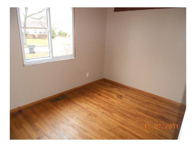 1898 Fleming Road Columbus, OH 43232 - Photo 7 of 9 Gallery Image 7