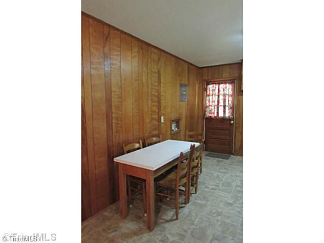 6075 Maple Springs Road Seagrove, NC 27341 - Photo 5 of 12 Kitchen. Tables & Chairs Remain