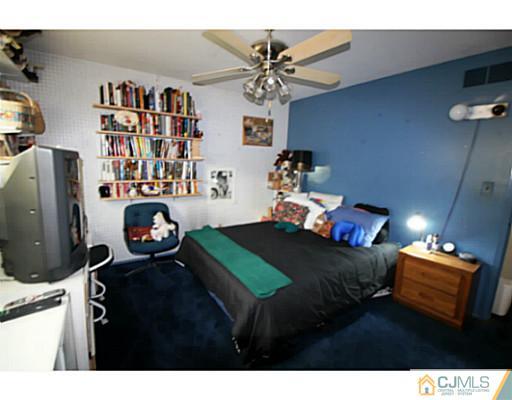 52 Dutch Road East Brunswick, NJ 08816 - Photo 15 of 22 Gallery Image 15