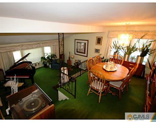 52 Dutch Road East Brunswick, NJ 08816 - Photo 7 of 22 Gallery Image 7