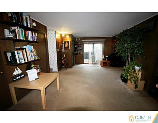 52 Dutch Road East Brunswick, NJ 08816 - Photo 10 of 22 Gallery Image 10