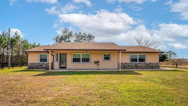 $999,999 | 1327 Highway 40, Astor, FL 32102