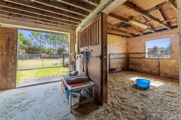 $999,999 | 1327 Highway 40, Astor, FL 32102