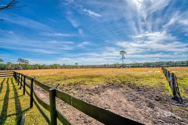 $999,999 | 1327 Highway 40, Astor, FL 32102