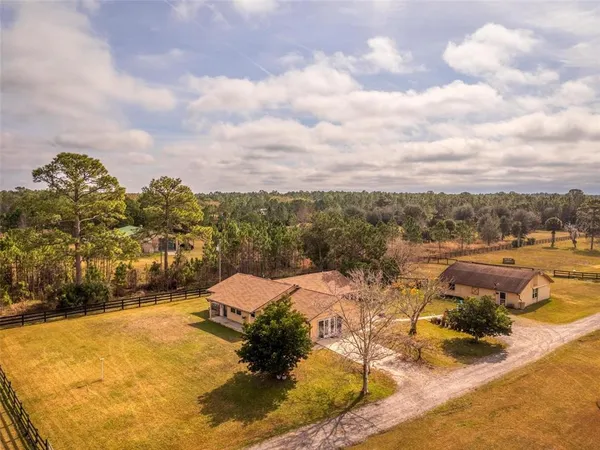 $999,999 | 1327 Highway 40, Astor, FL 32102