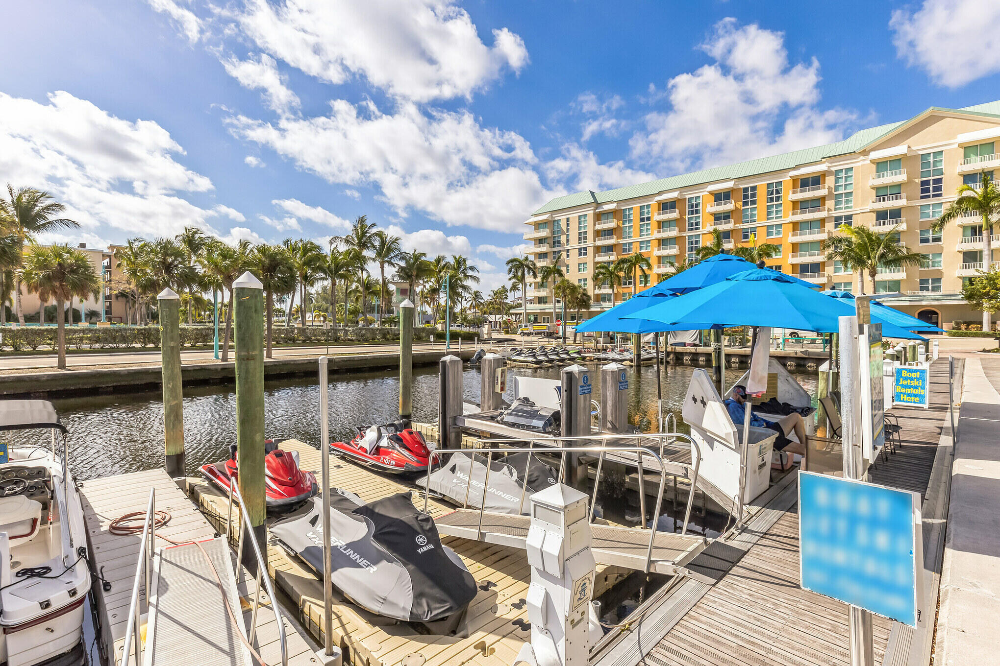 700 East Boynton Beach Boulevard, Unit 511 Boynton Beach, FL 33435 - Photo 24 of 37 a view of a chairs and table in the terrace