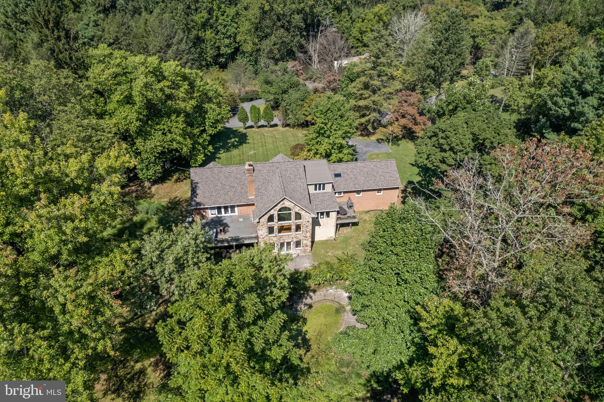 9 Walnut Ridge Road Wilmington, DE 19807 - Photo 38 of 48 an aerial view of a house with a yard