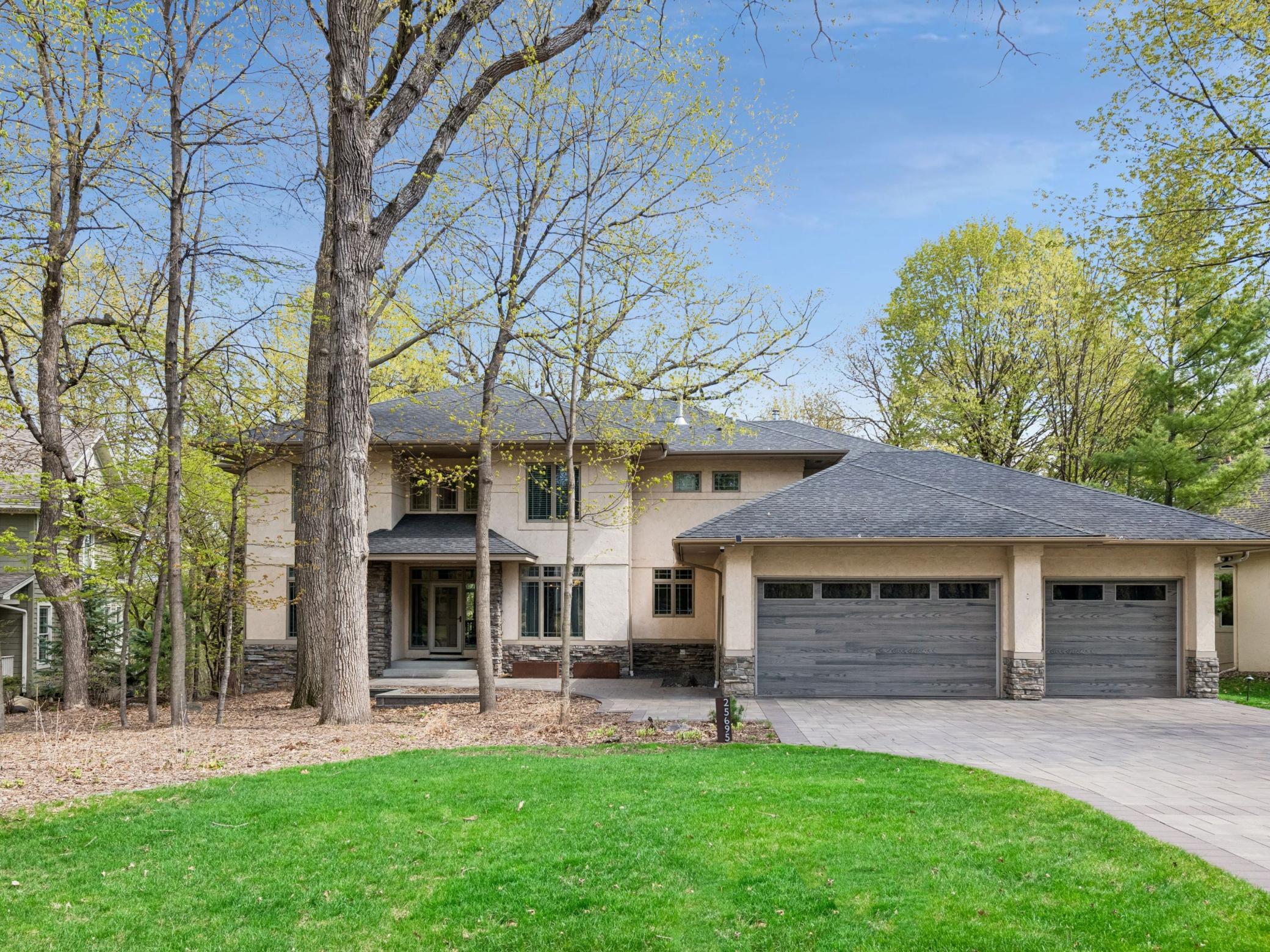 25695 Maple View Court Shorewood, MN 55331 - Photo 3 of 60