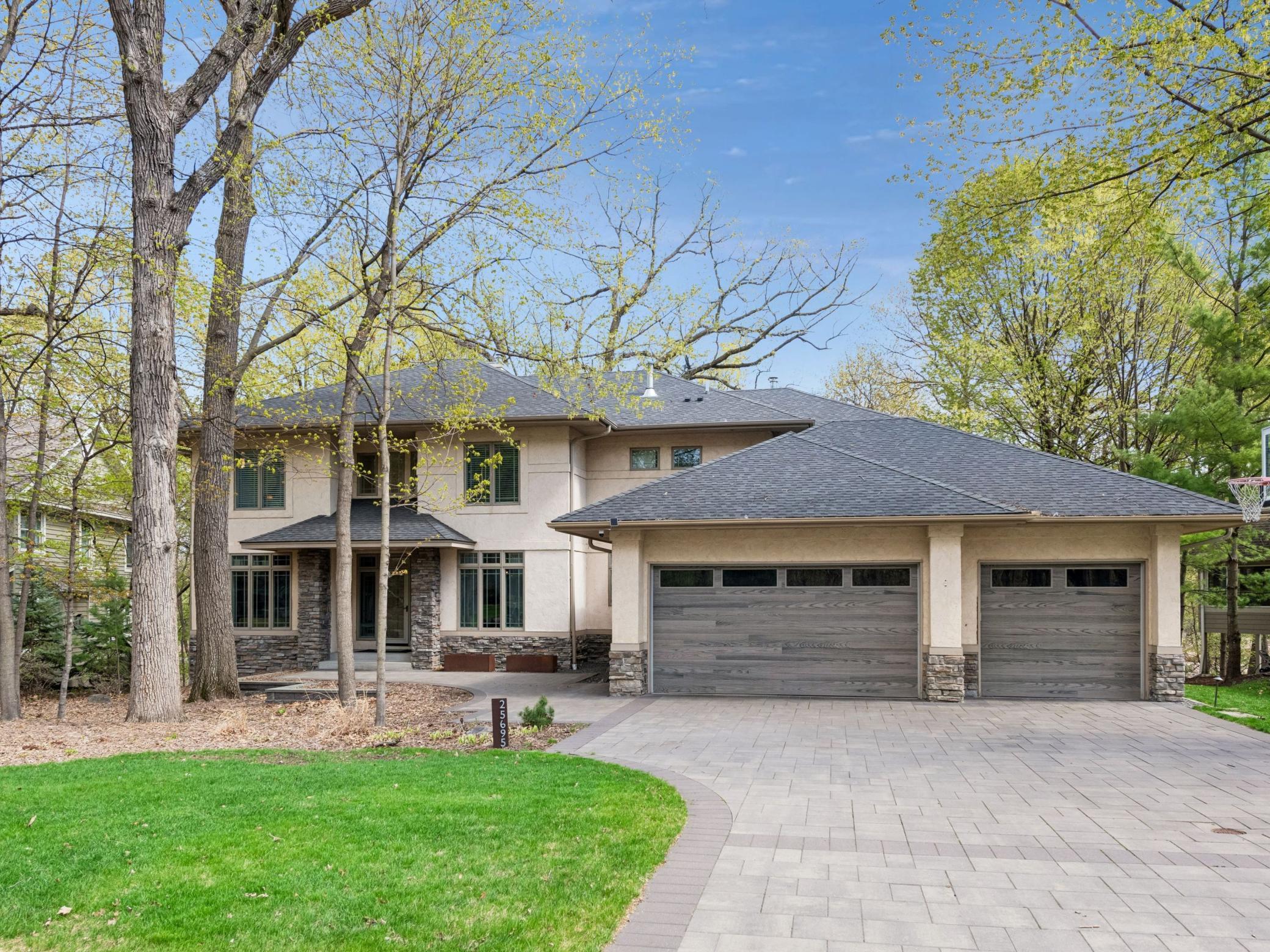 25695 Maple View Court Shorewood, MN 55331 - Photo 4 of 60