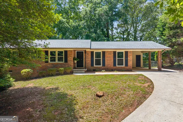 $279,900 | 258 Pebble Creek Drive, Toccoa, GA 30577