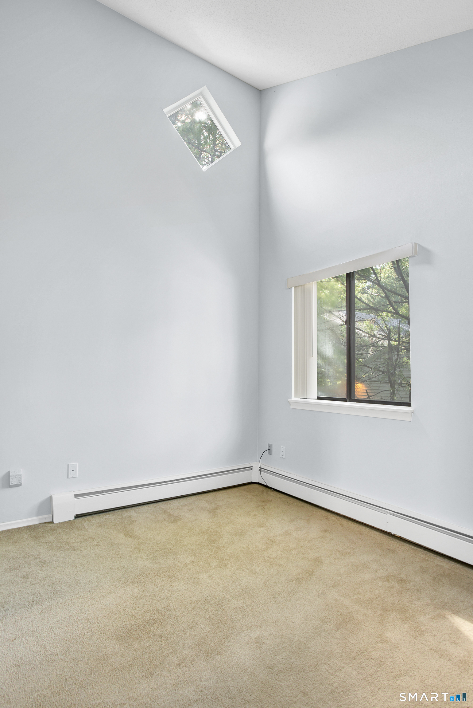 9 Talcott Forest Road, Unit C Farmington, CT 06032 - Photo 15 of 20 an empty room with a window