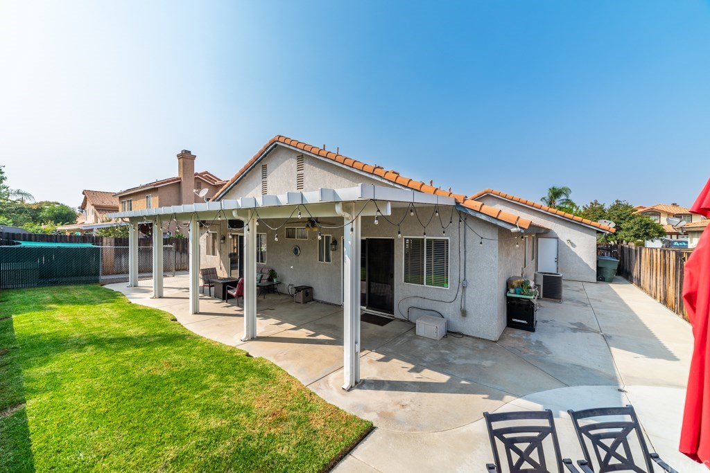 19359 Bridgewater Lane Riverside, CA 92508 - Photo 36 of 39