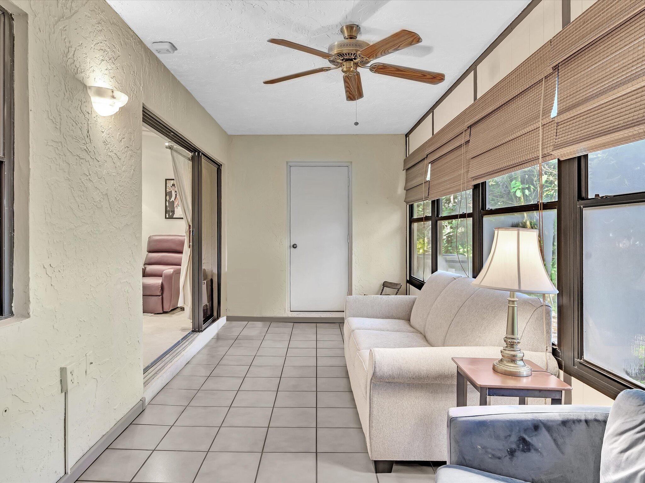 10941 Lake Front Place Boca Raton, FL 33498 - Photo 17 of 36 35-DSC00186
