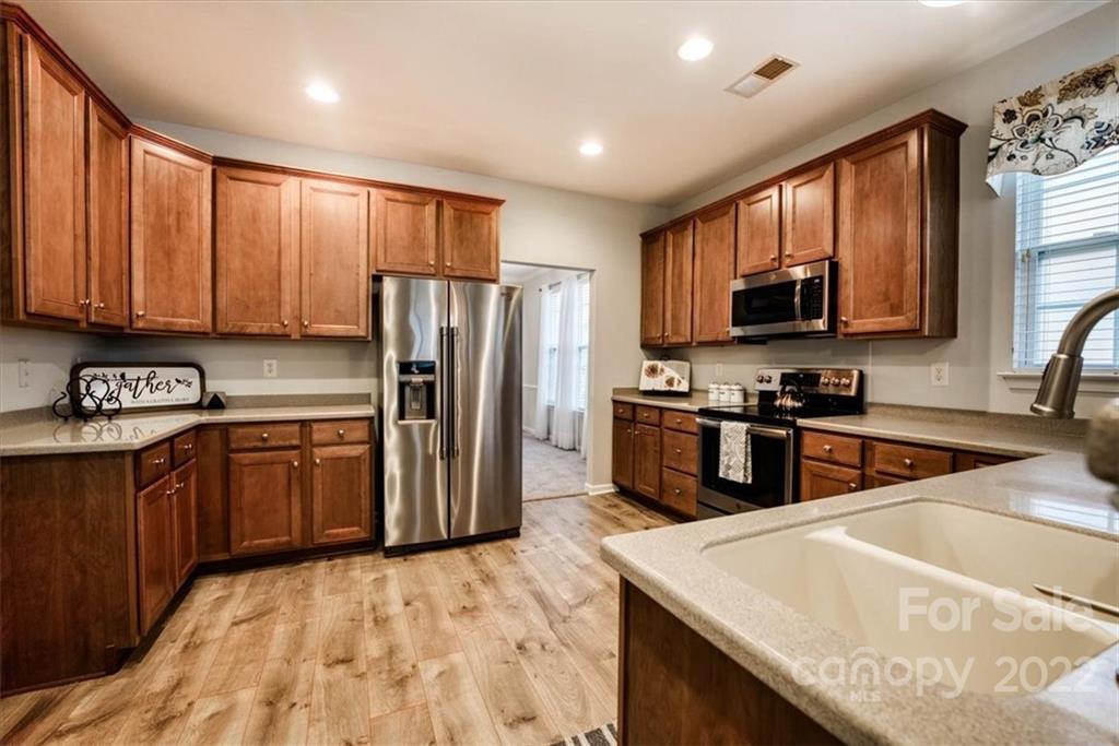 823 Platinum Drive Fort Mill, SC 29708 - Photo 15 of 46 Gallery Image 15