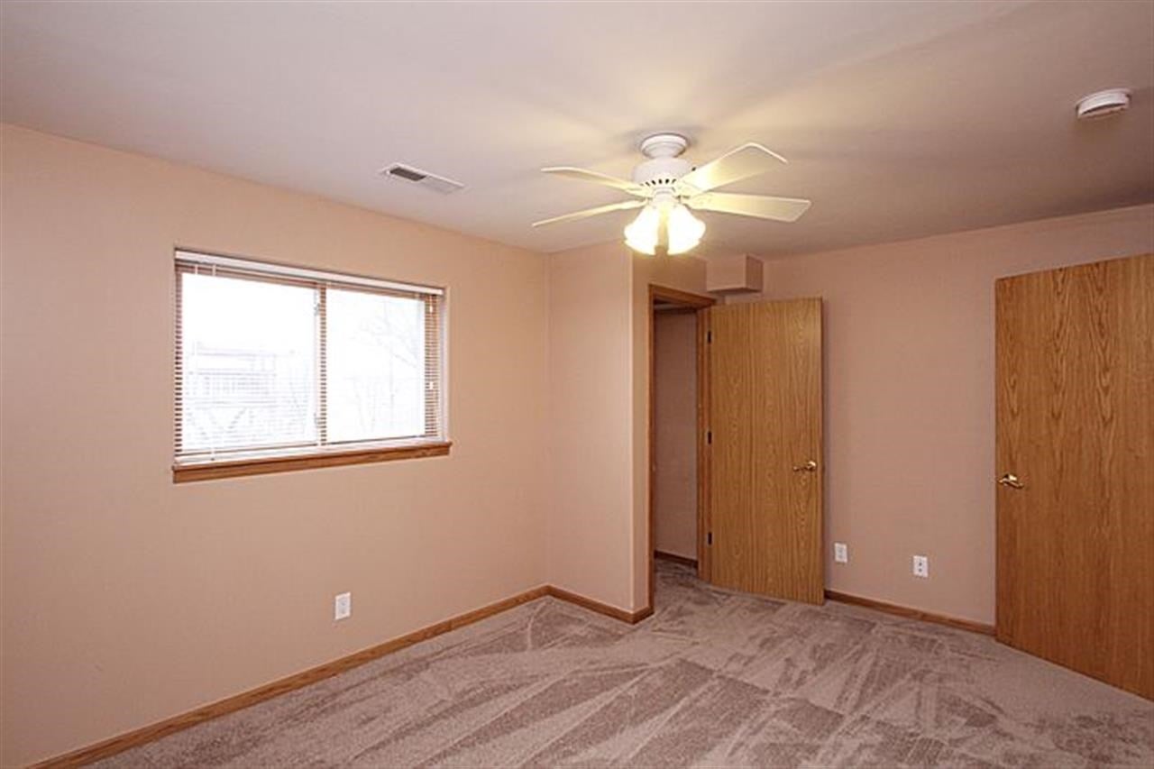 3034 Rohret Road Southwest Iowa City, IA 52246 - Photo 11 of 25 Gallery Image 11