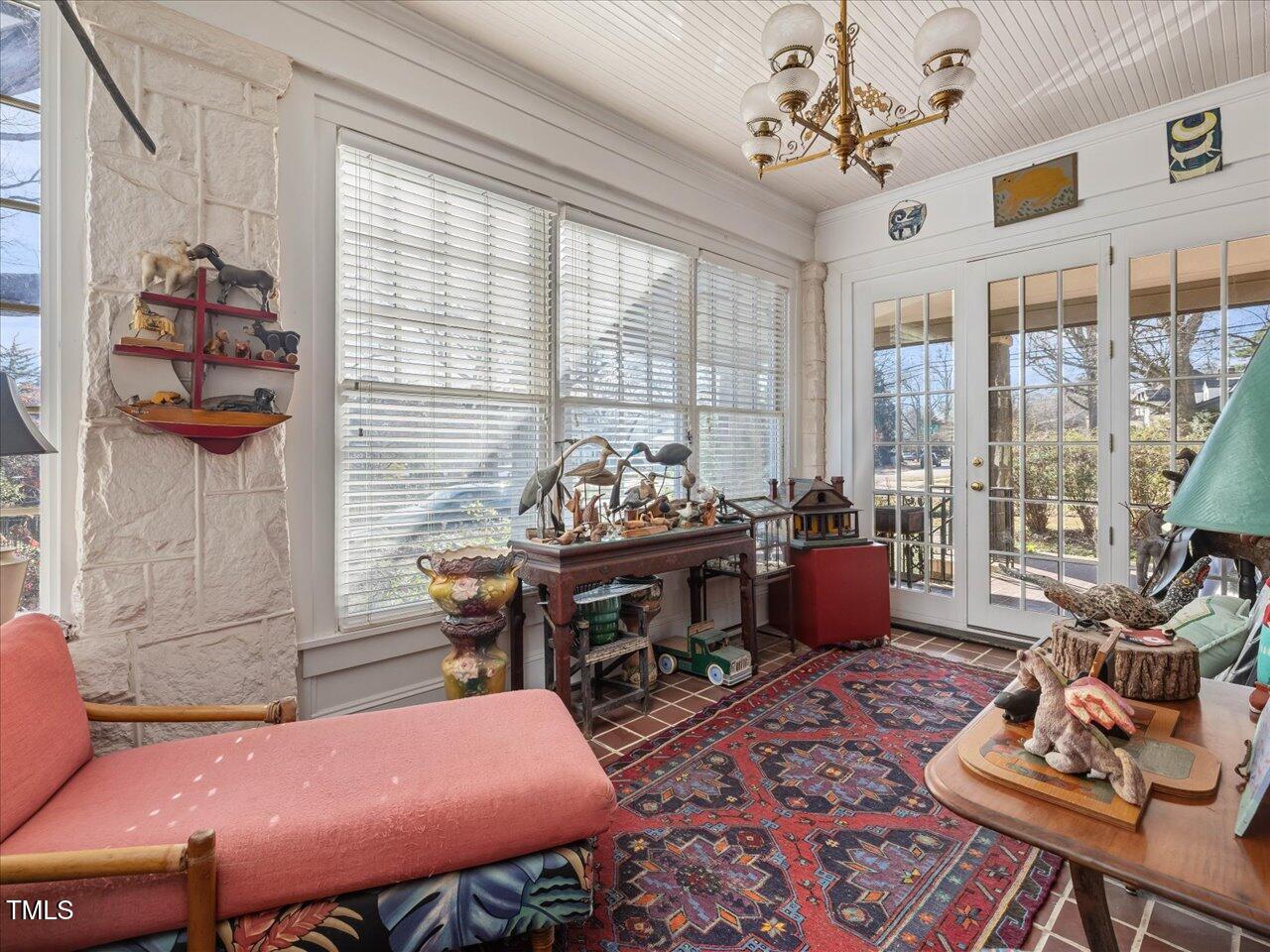 2400 Fairview Road Raleigh, NC 27608 - Photo 13 of 94 014-014-2400FairviewRd-20241230