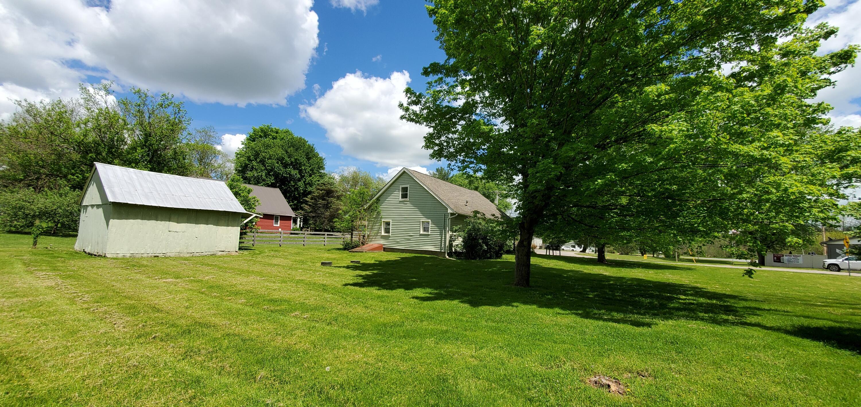 955 Lake Road Southeast Lancaster, OH 43130 - Photo 19 of 30 19.back side of house