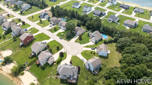 $565,999 | 9355 Windward Drive, West Olive, MI 49460