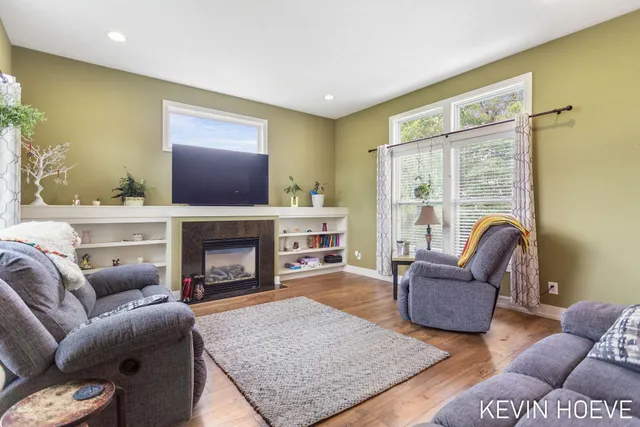 $565,999 | 9355 Windward Drive, West Olive, MI 49460