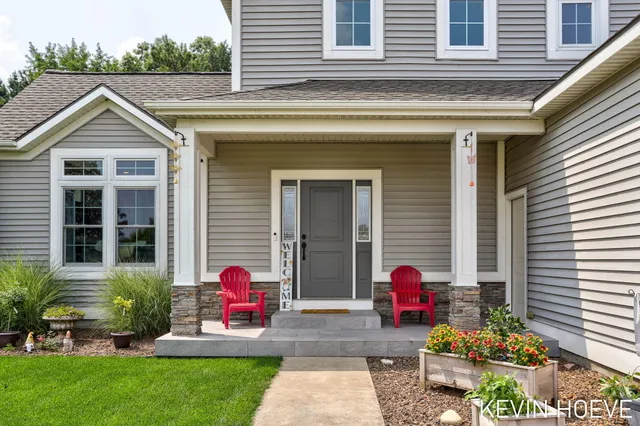 $565,999 | 9355 Windward Drive, West Olive, MI 49460