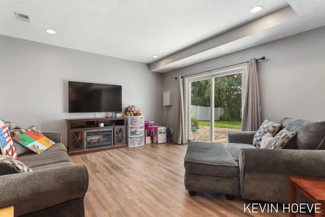 $565,999 | 9355 Windward Drive, West Olive, MI 49460