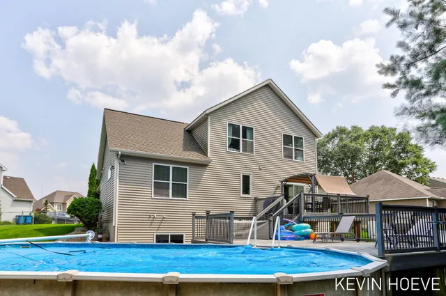 $565,999 | 9355 Windward Drive, West Olive, MI 49460