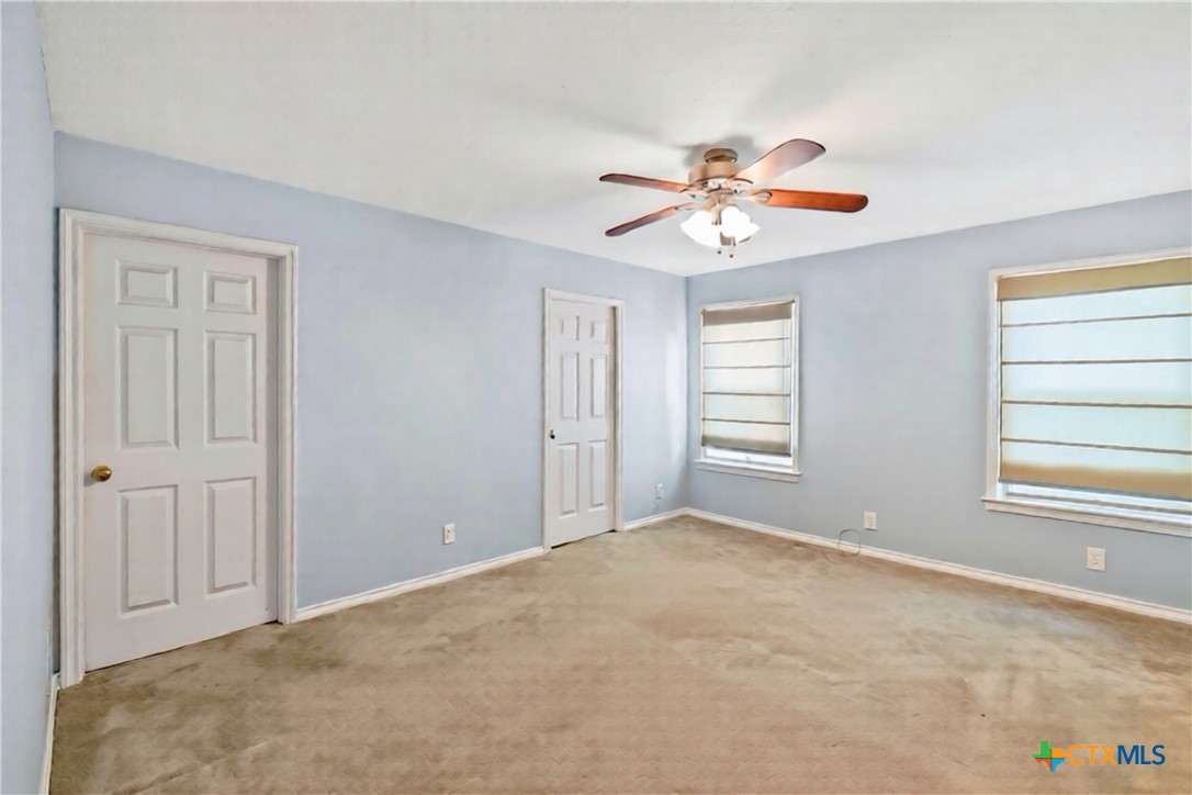83 Lakeoak Victoria, TX 77905 - Photo 13 of 16 a view of an empty room with a window