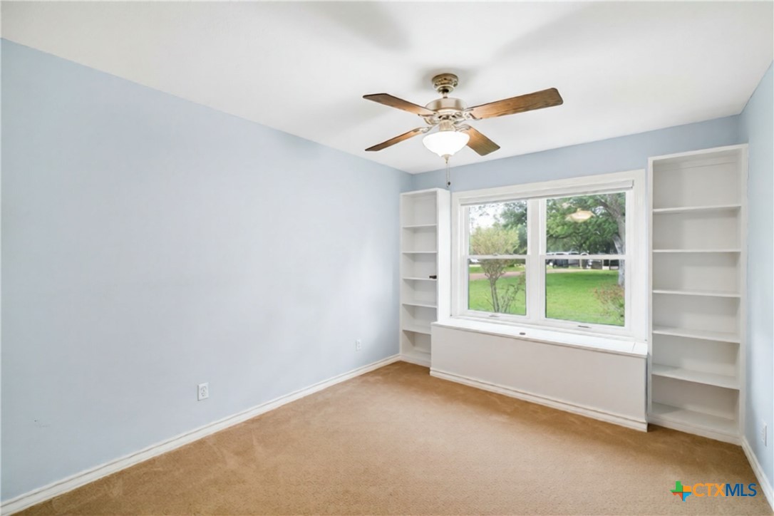 83 Lakeoak Victoria, TX 77905 - Photo 14 of 16 a view of an empty room with a window